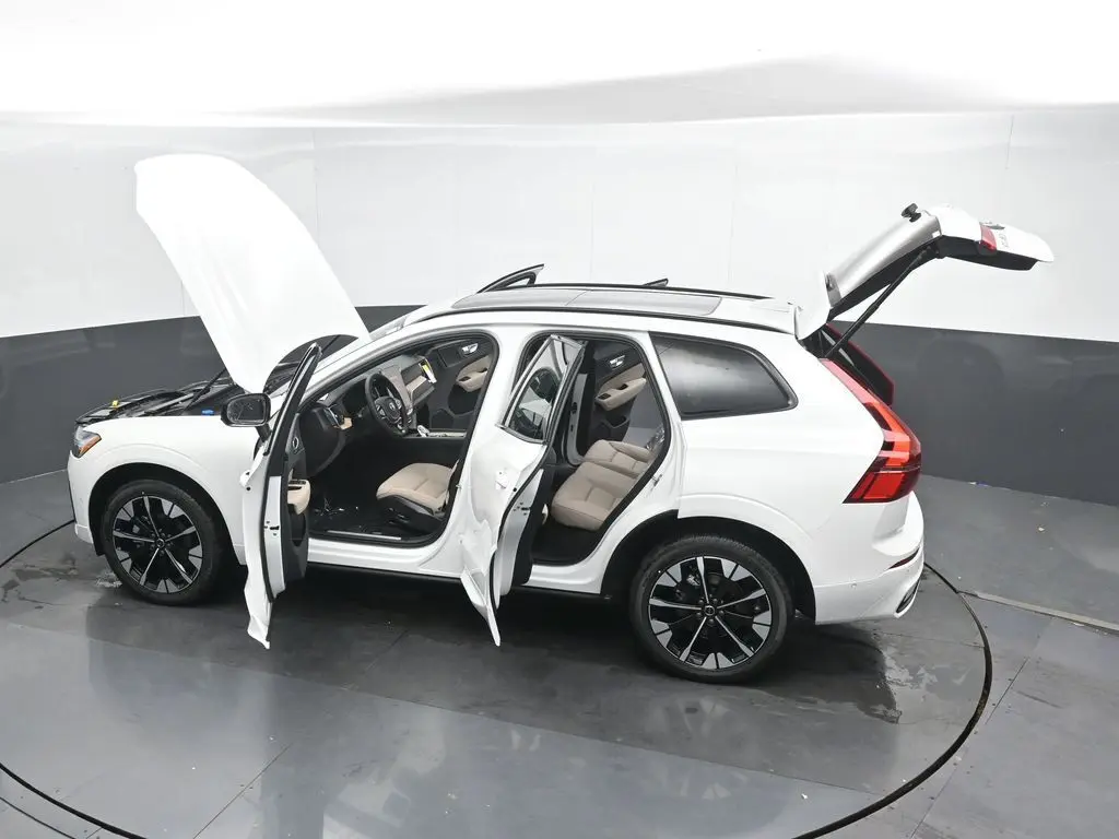2026 Volvo - image 50