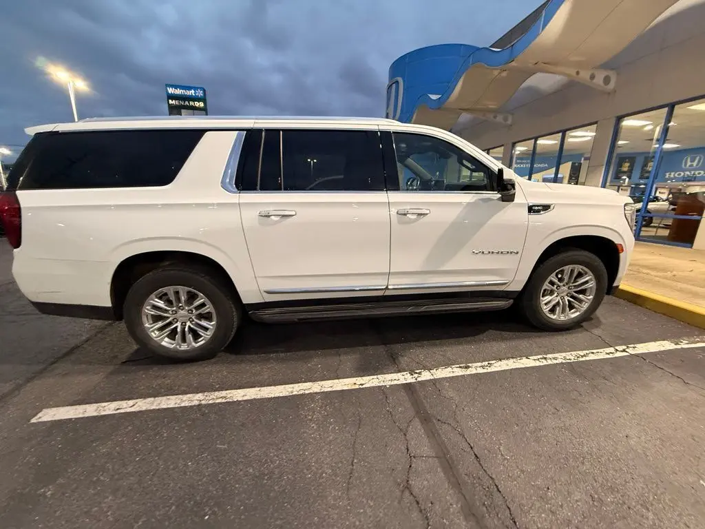 2021 Gmc Yukon XL SLT photo 4