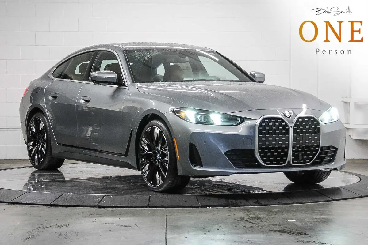 2026 BMW 4 Series 430i's photo