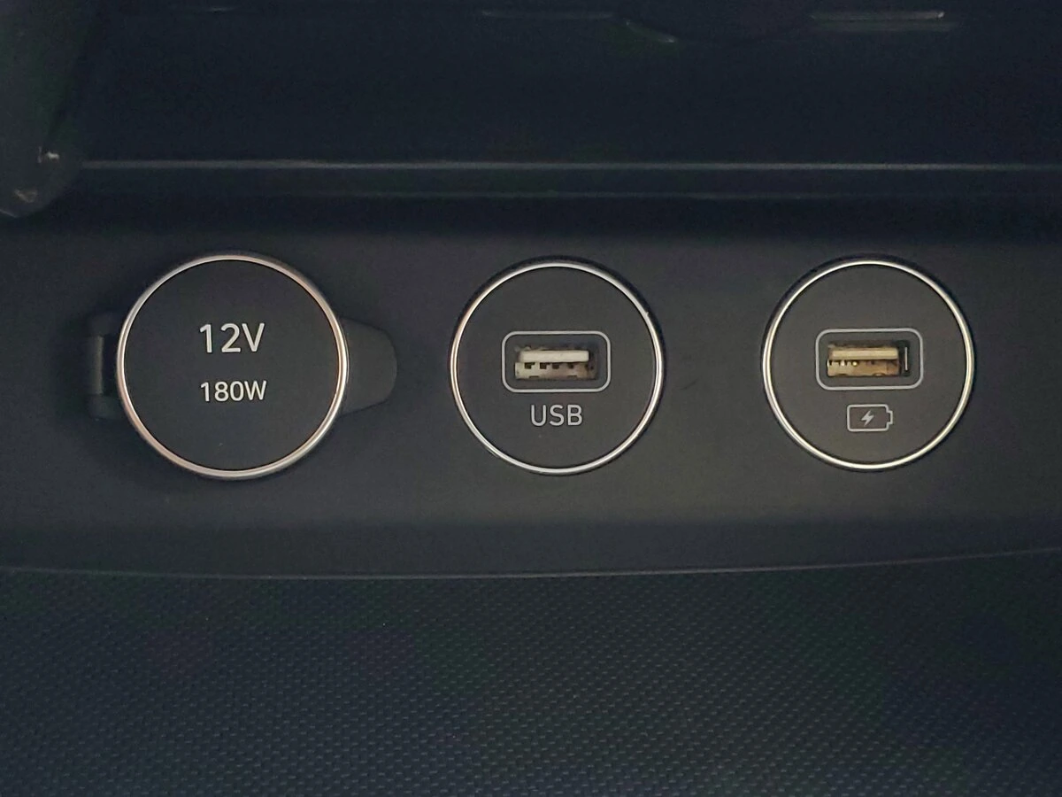 2022 GENESIS G70 Standard - Photo 34