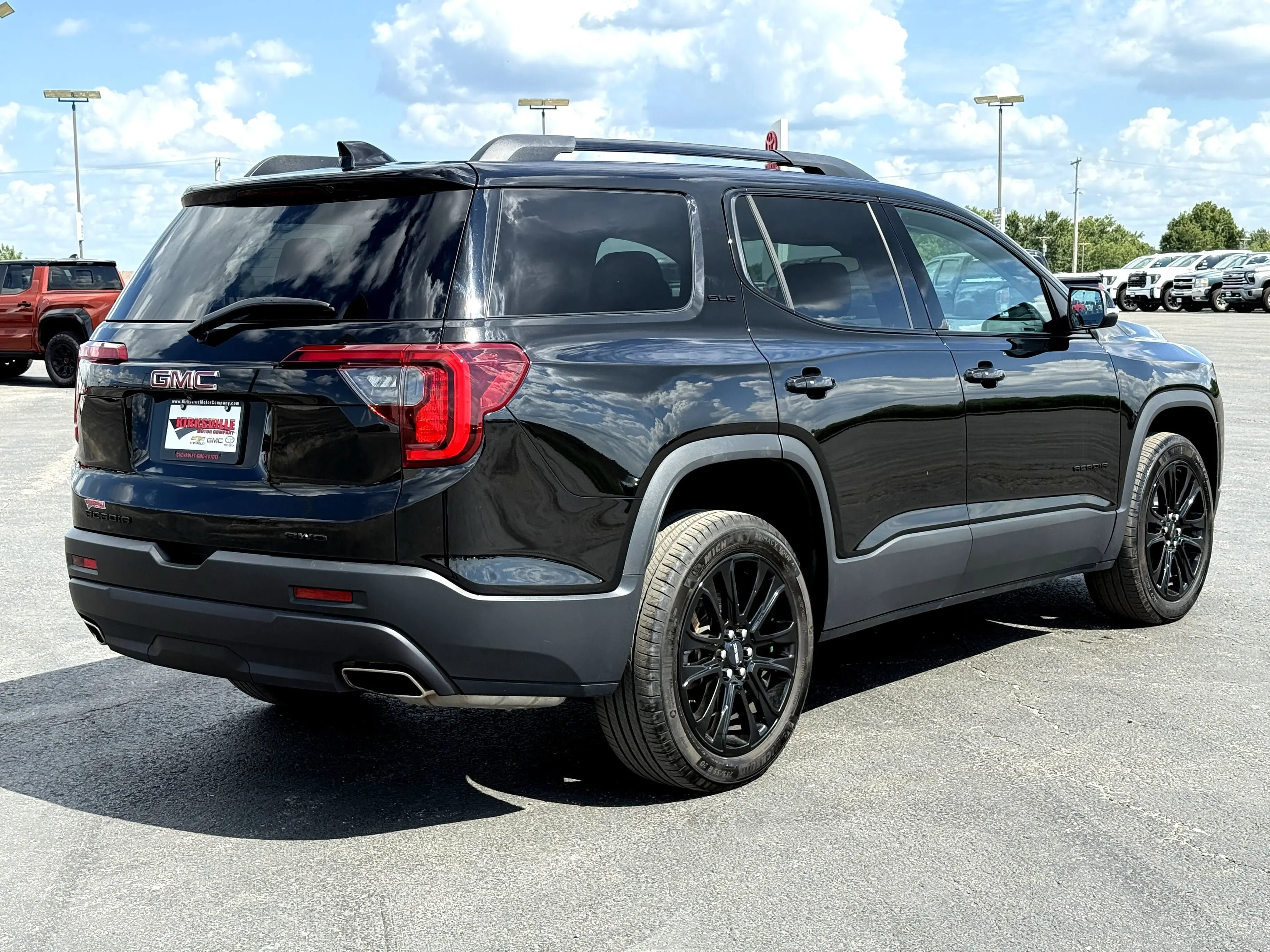 2023 Gmc Acadia SLE photo 3