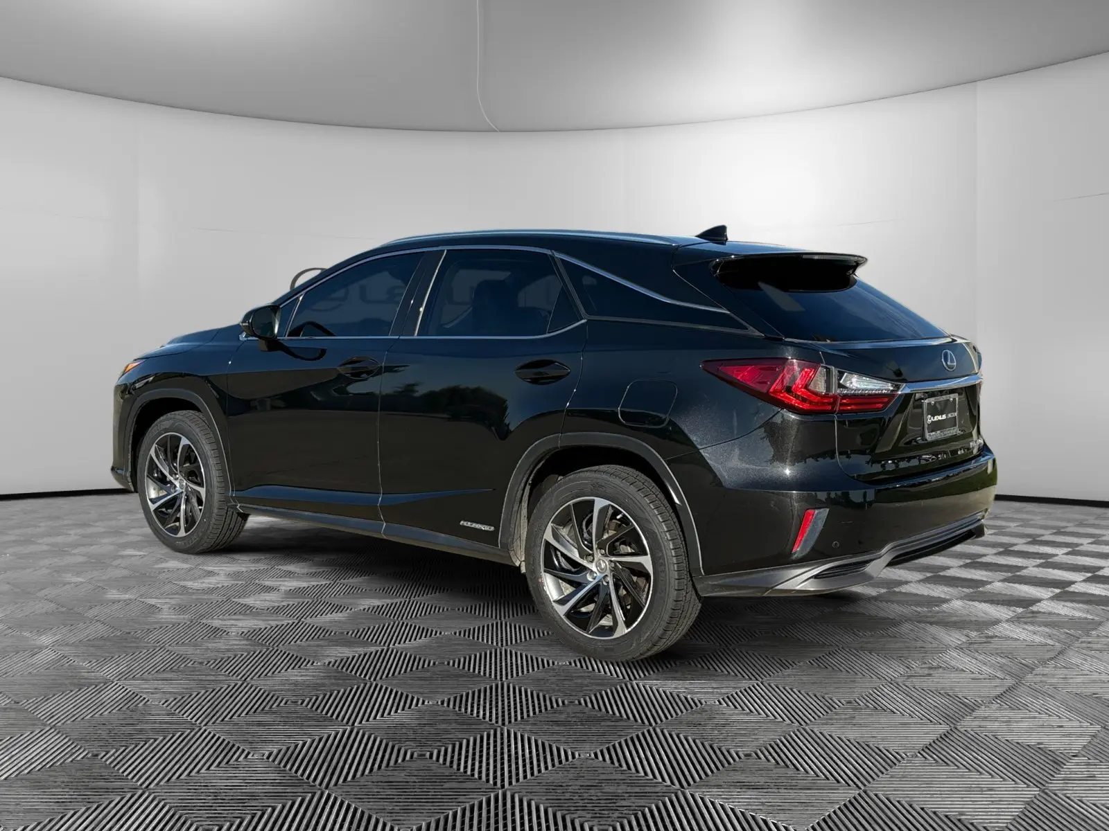 2017 Lexus RX 450h AWD photo 3