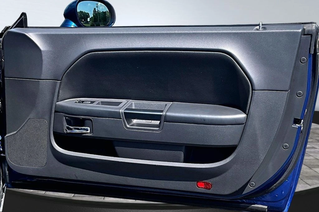 2010 Dodge Challenger R/T - Photo 24