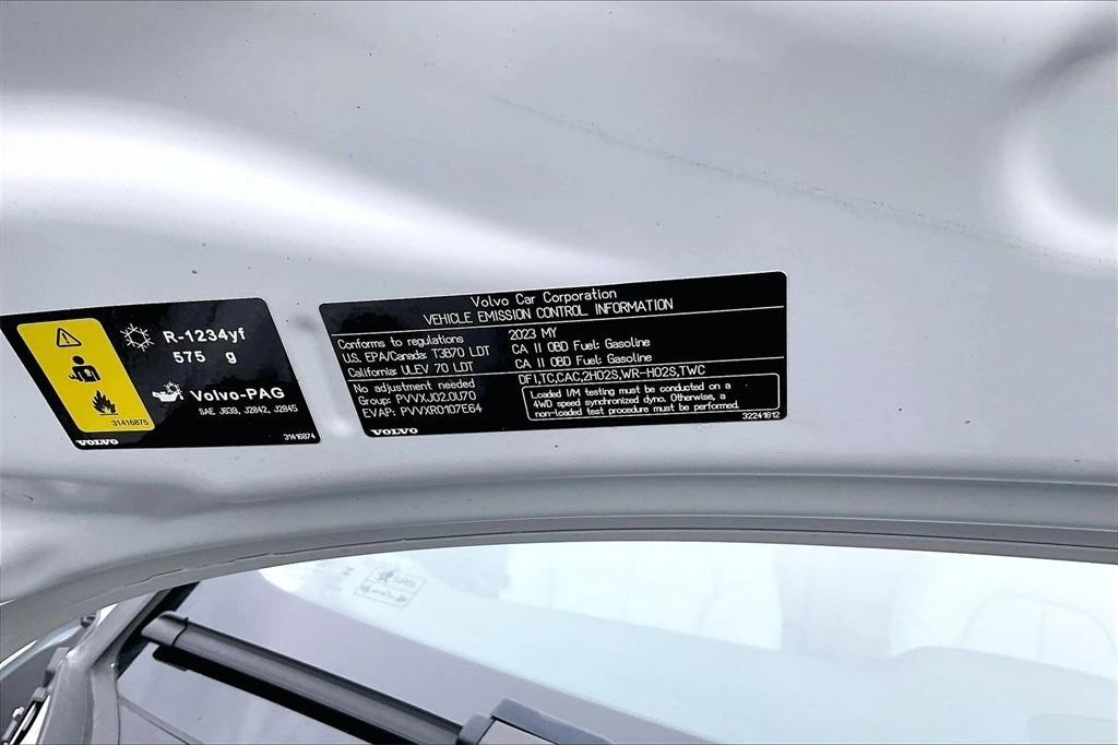 2023 Volvo - image 31