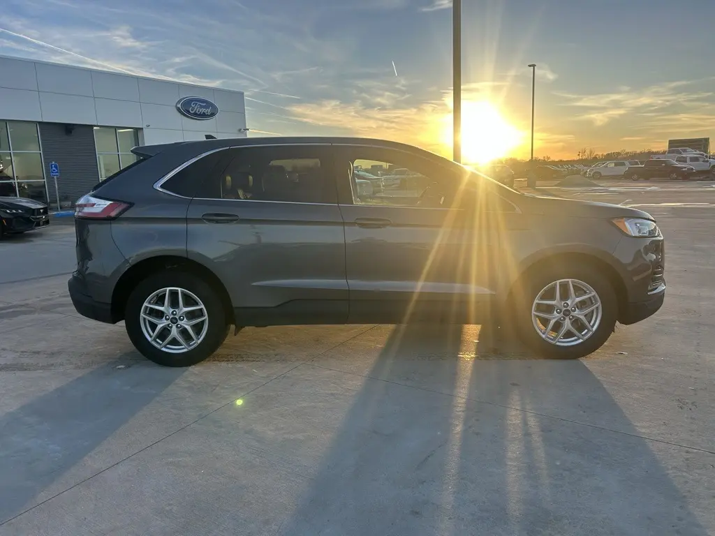 Used 2022 Ford Edge SEL with VIN 2FMPK4J95NBA31551 for sale in Clay Center, KS
