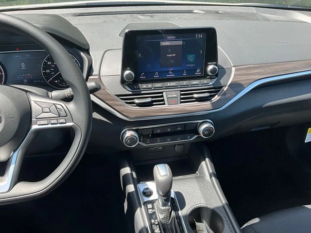 2026 Nissan Altima SV - Photo 6