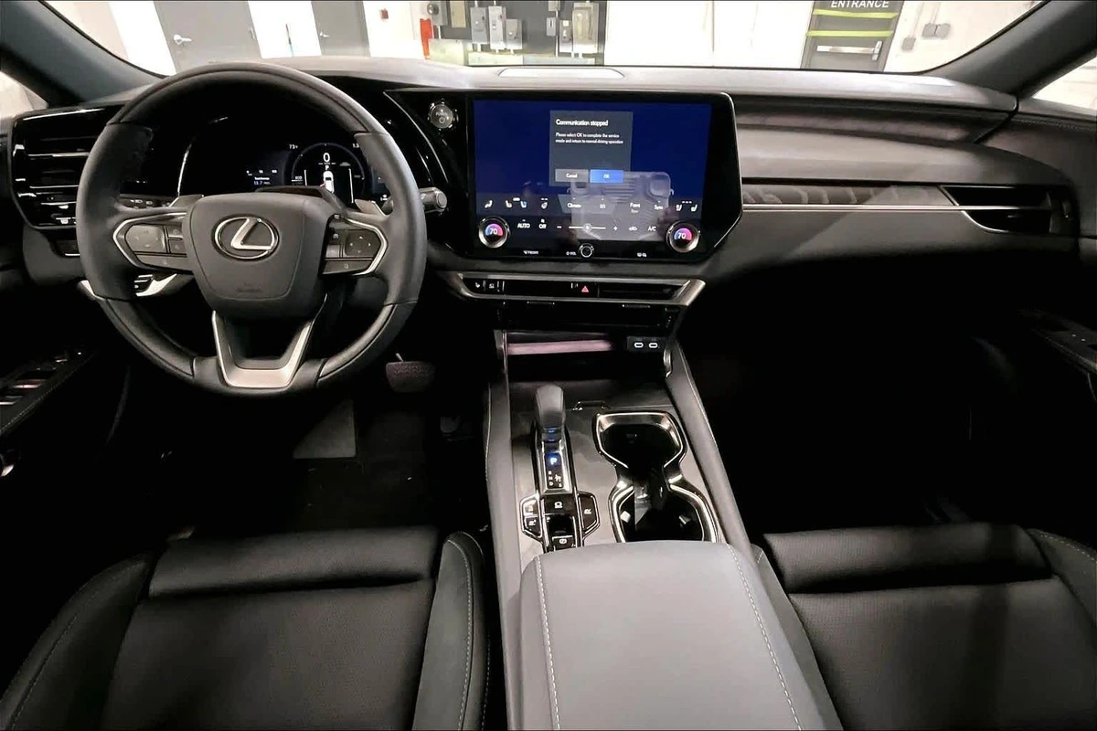 New Lexus RX 350h interior