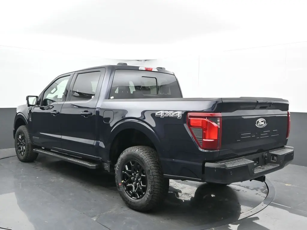2025 Ford F-150 XLT photo 3