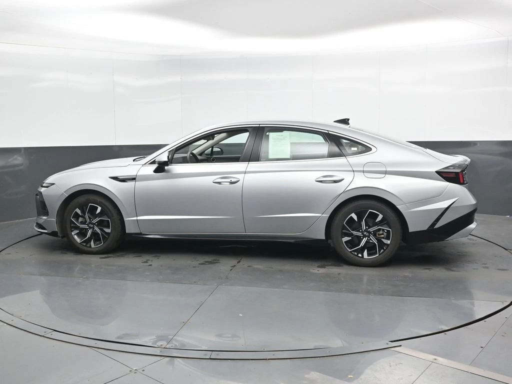 2025 Hyundai Sonata SEL - Photo 9