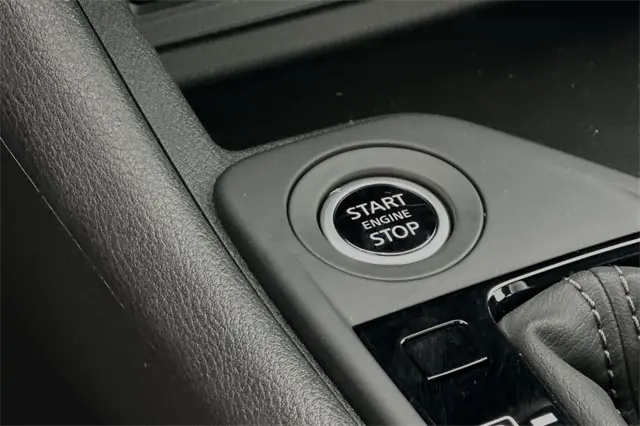 2025 Nissan Sentra S photo 18