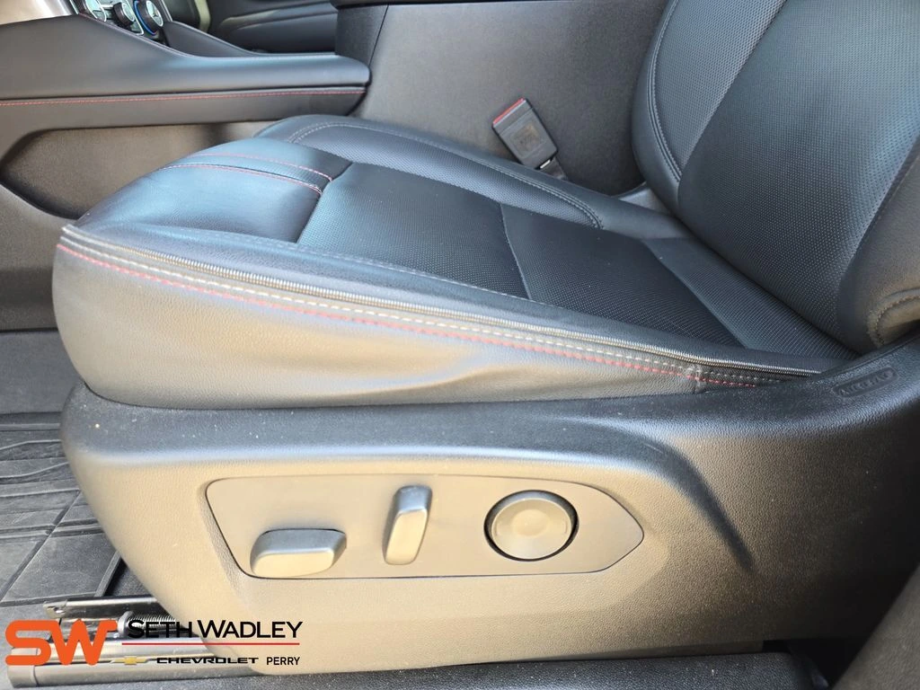 2024 Chevrolet Suburban RST - Photo 30