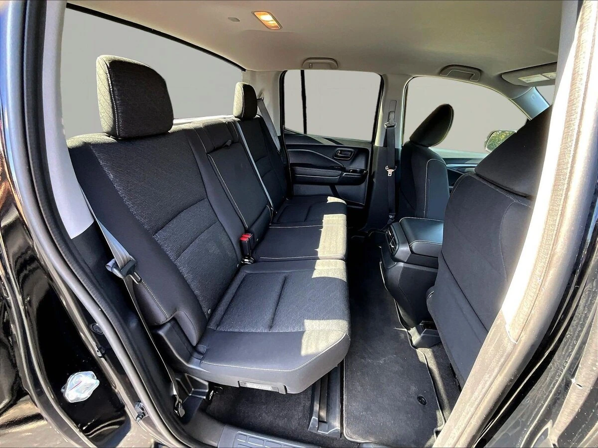 2025 Honda Ridgeline Sport - Photo 26