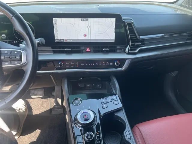 2023 Kia Sportage Hybrid photo 11