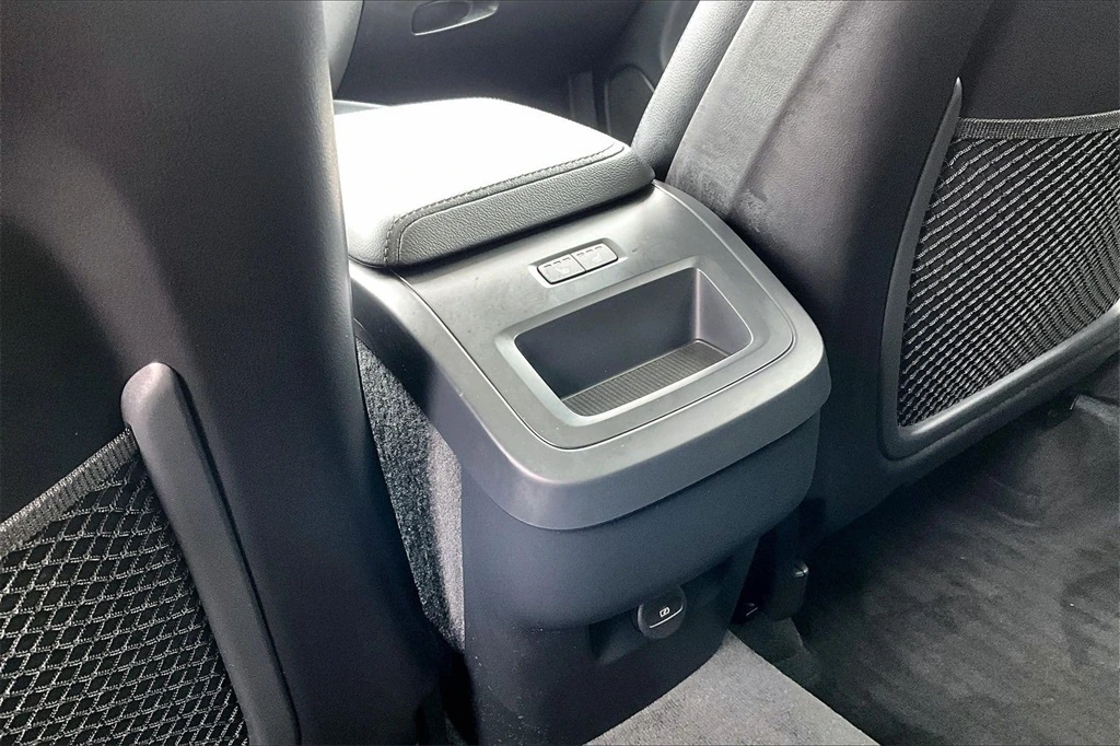 2023 Volvo - image 10