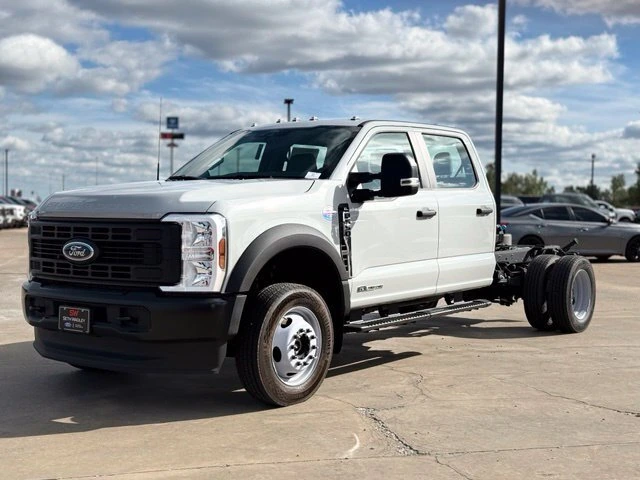 2026 Ford F-550 — photo 3