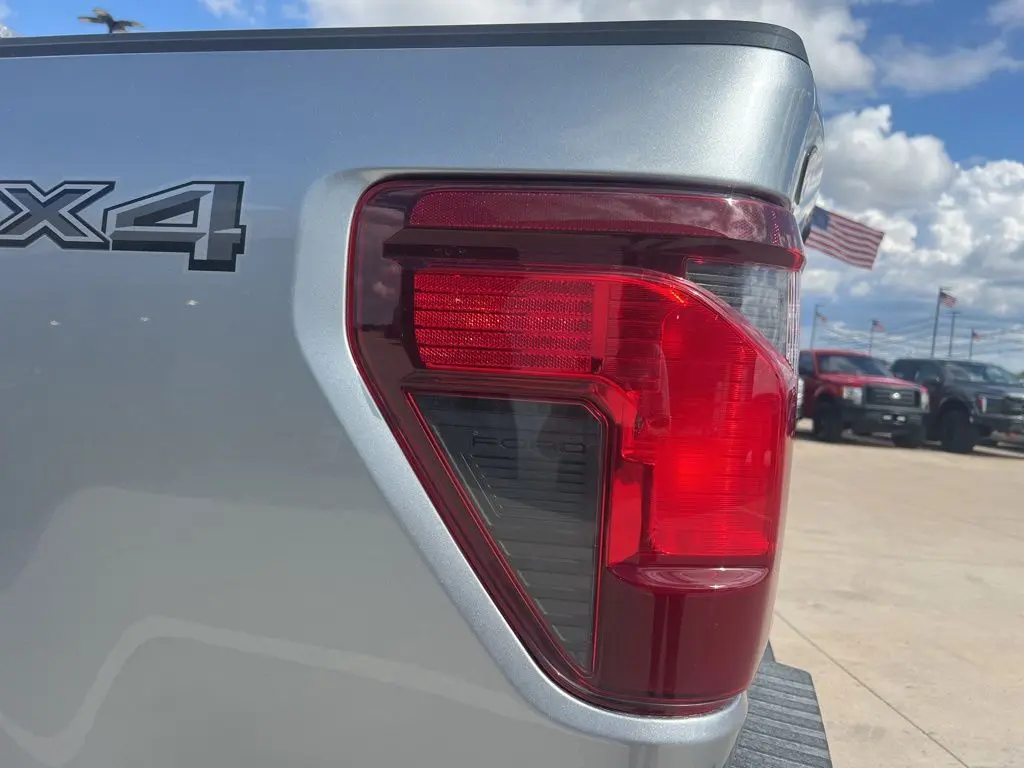 2025 Ford F-150 STX photo 5