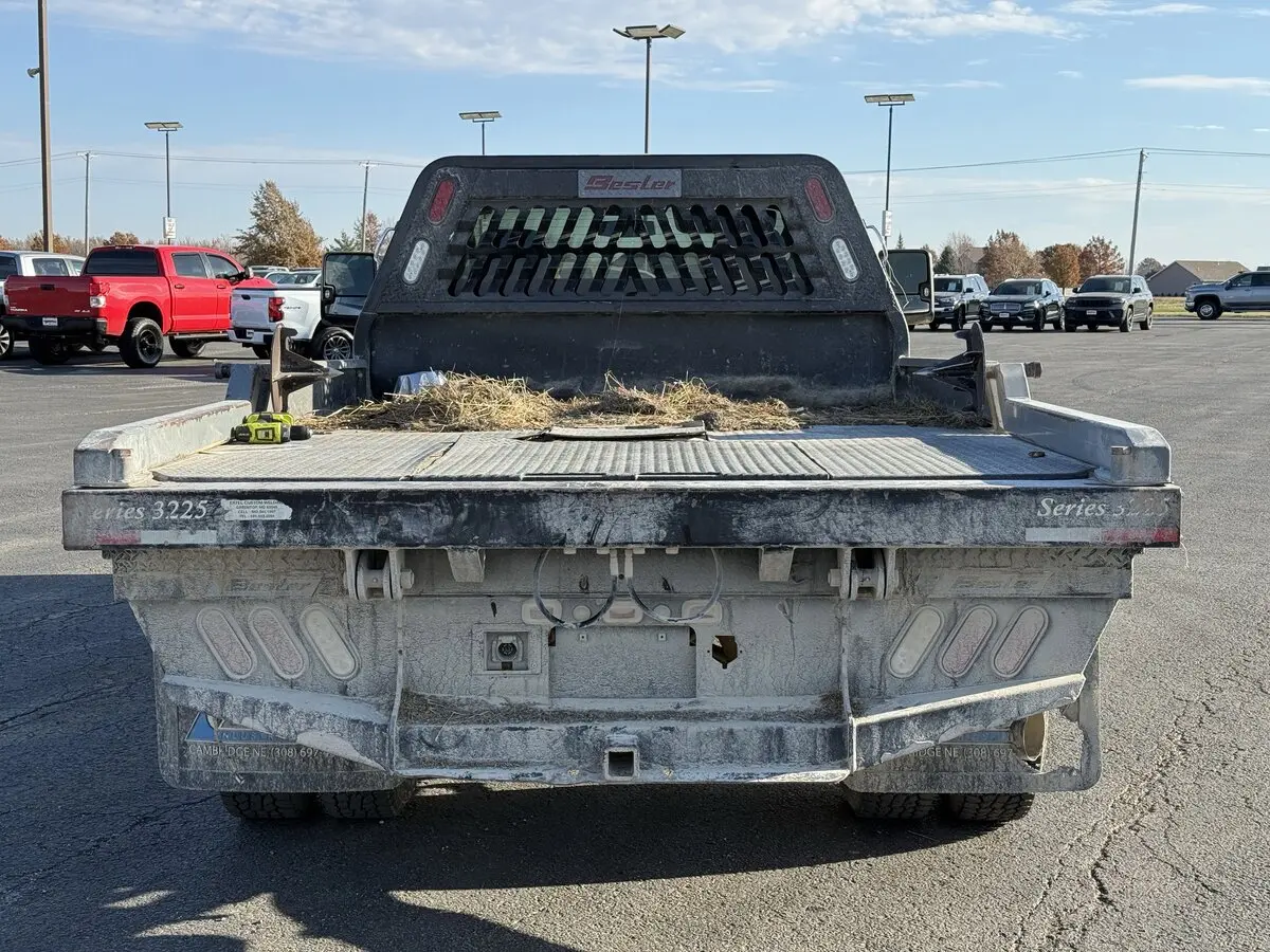 2020 Chevrolet Silverado 3500HD LT photo 4