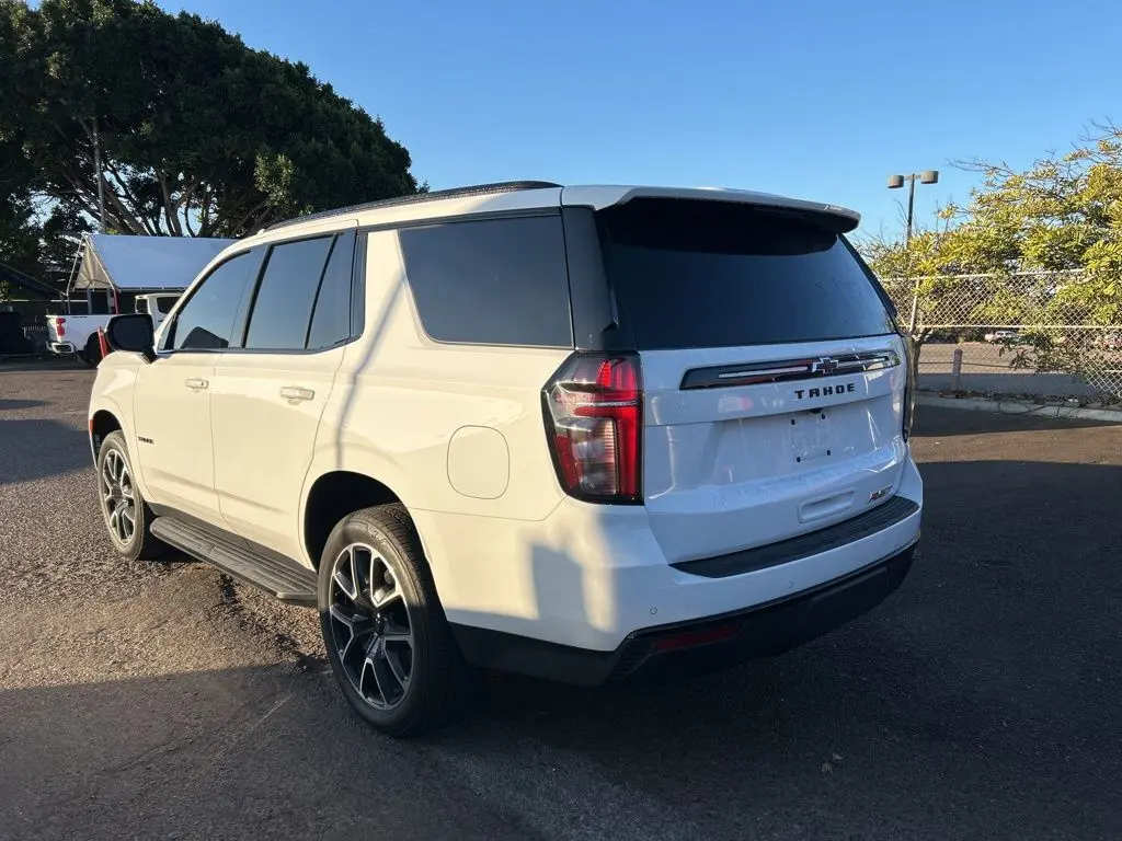 2023 Chevrolet Tahoe RST photo 3