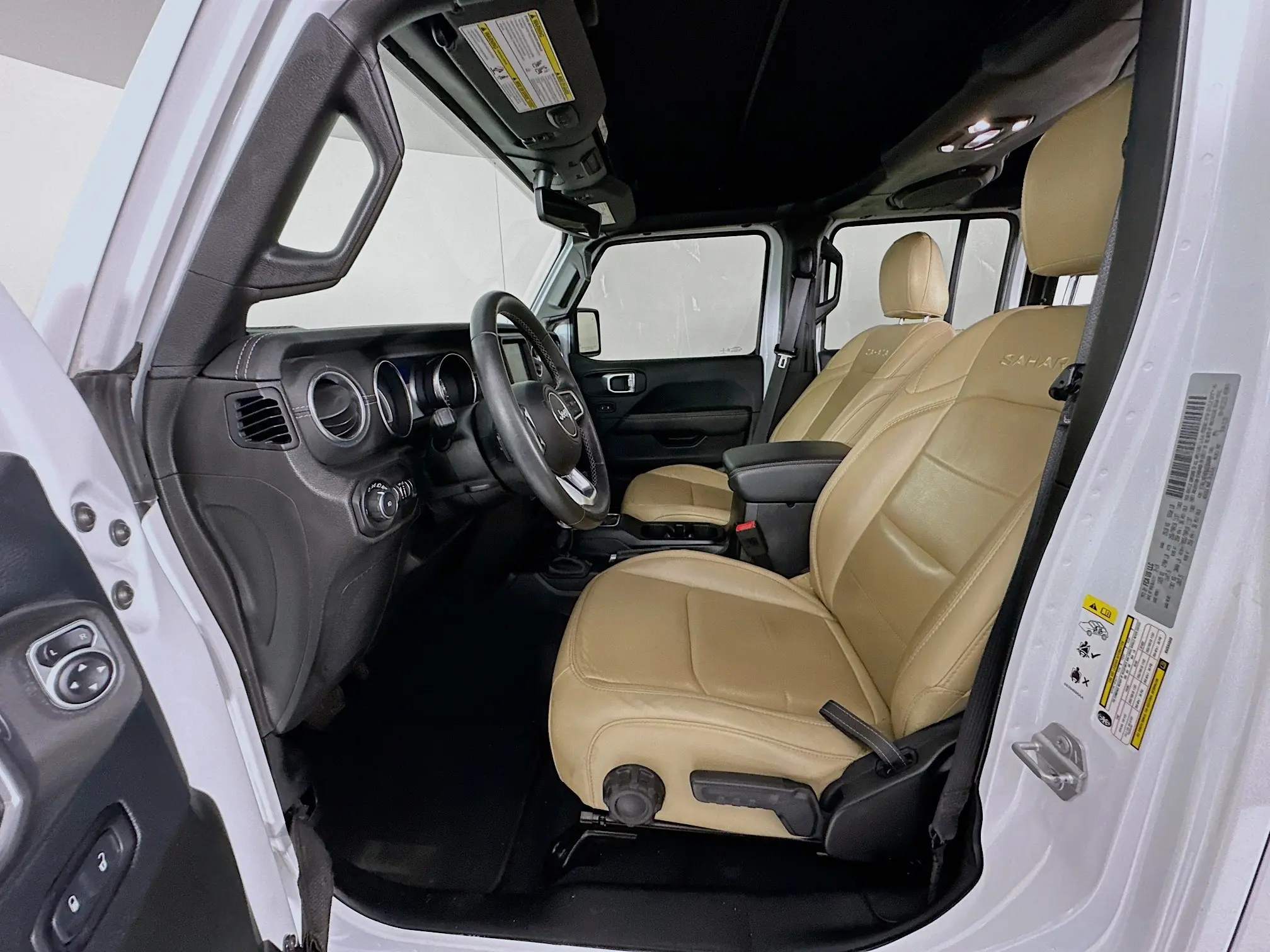 2019 Jeep Wrangler Unlimited Sahara photo 18