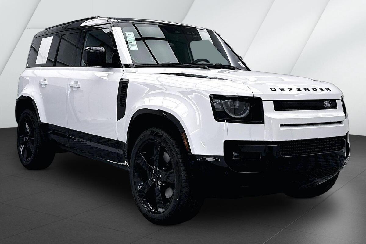 2026 Land Rover Defender X-Dynamic SE