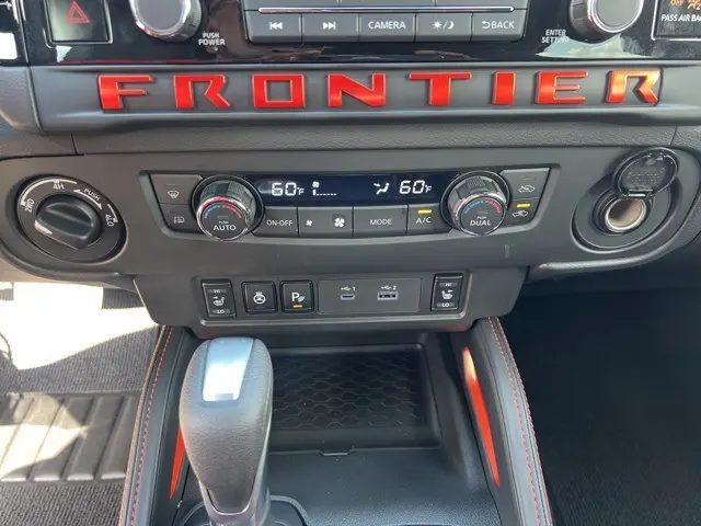 2026 Nissan Frontier PRO-4X photo 16