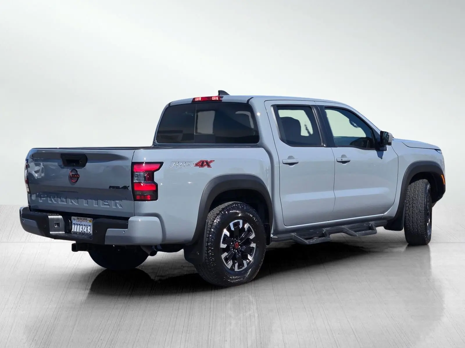 2024 Nissan Frontier Crew Cab PRO-4X photo 4