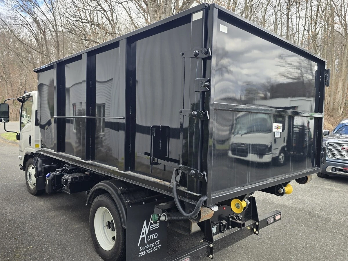 2026 Isuzu NRR - image 12