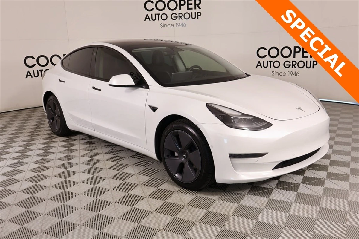 2023 Tesla Model 3 Rear-Wheel Drive's photo