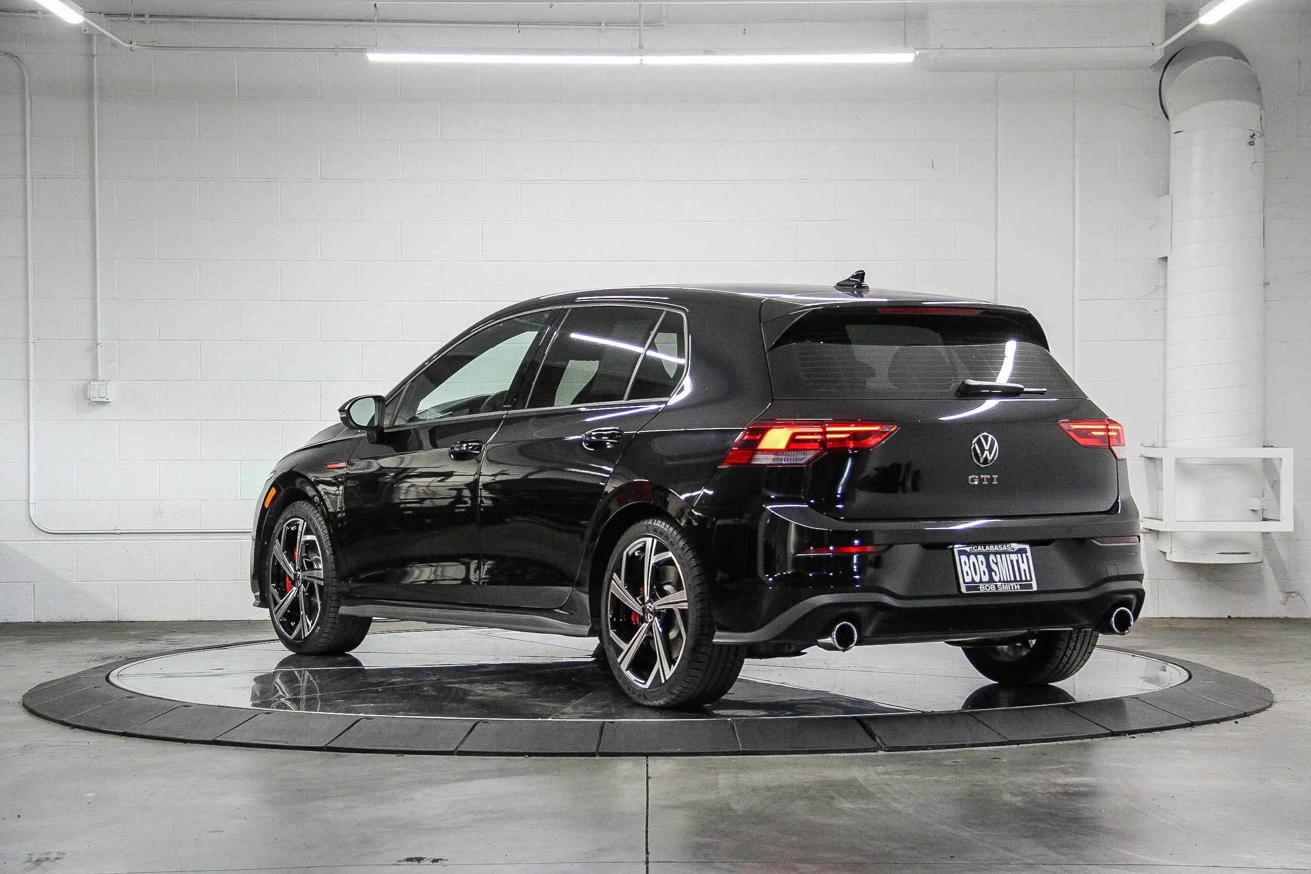 2024 Volkswagen Golf GTI SE photo 3