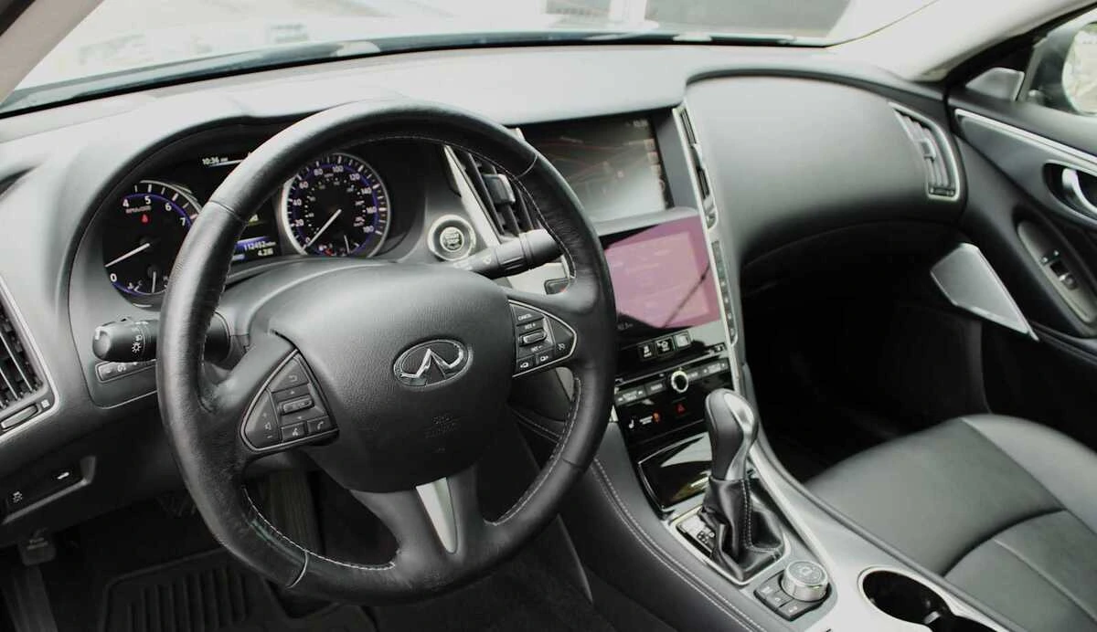2017 INFINITI Q50 Premium - Photo 26