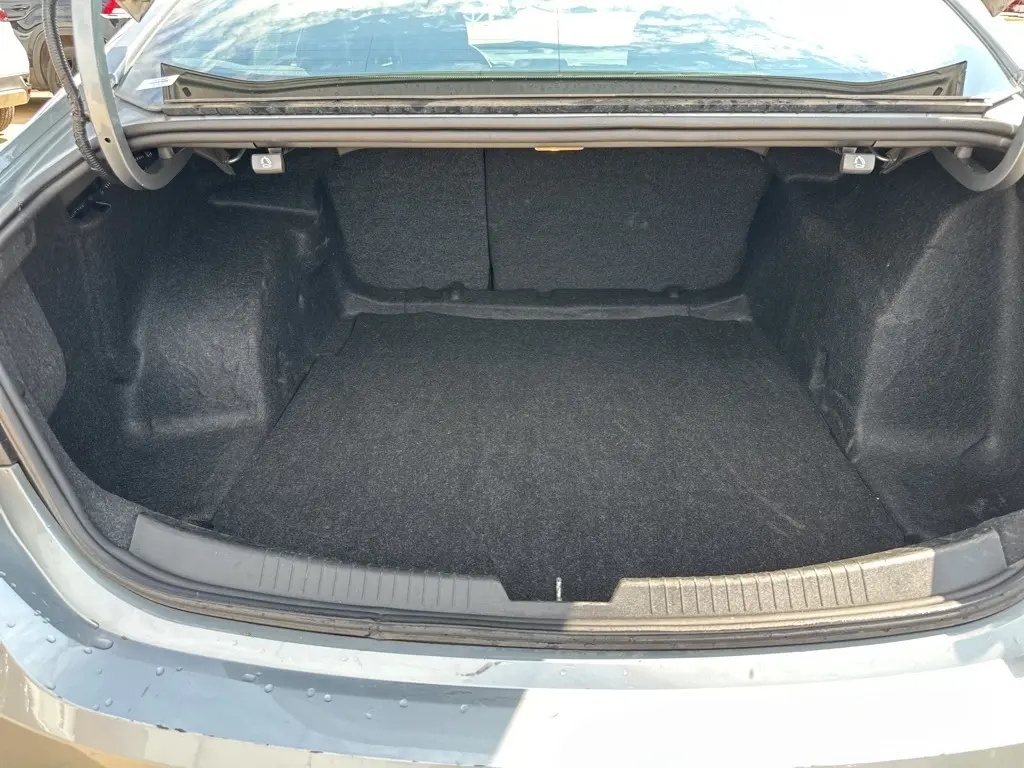 2024 Chevrolet Malibu 1LT photo 11