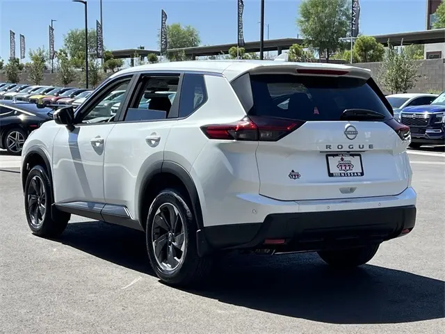 2026 Nissan Rogue SV photo 3
