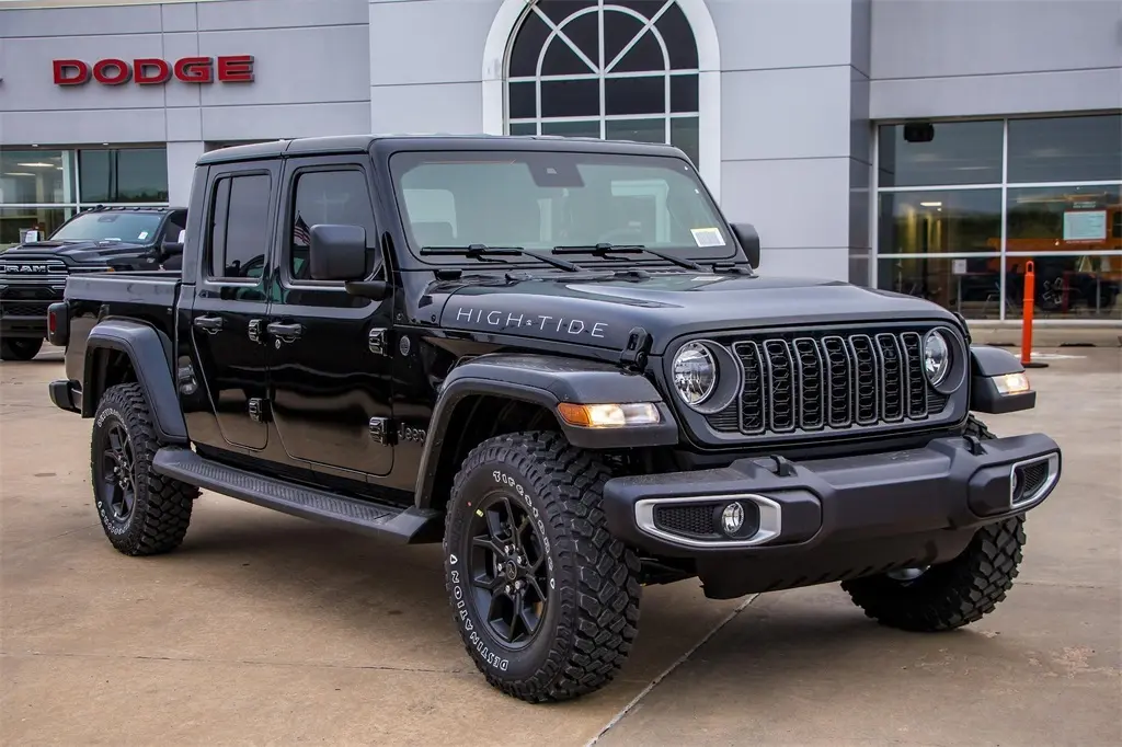 2025 Jeep Gladiator Sport photo 3