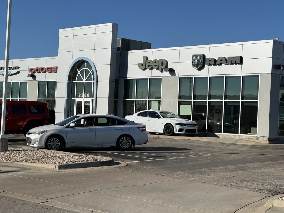 Bob Sight Chrysler Dodge Jeep RAM Lawrence KS