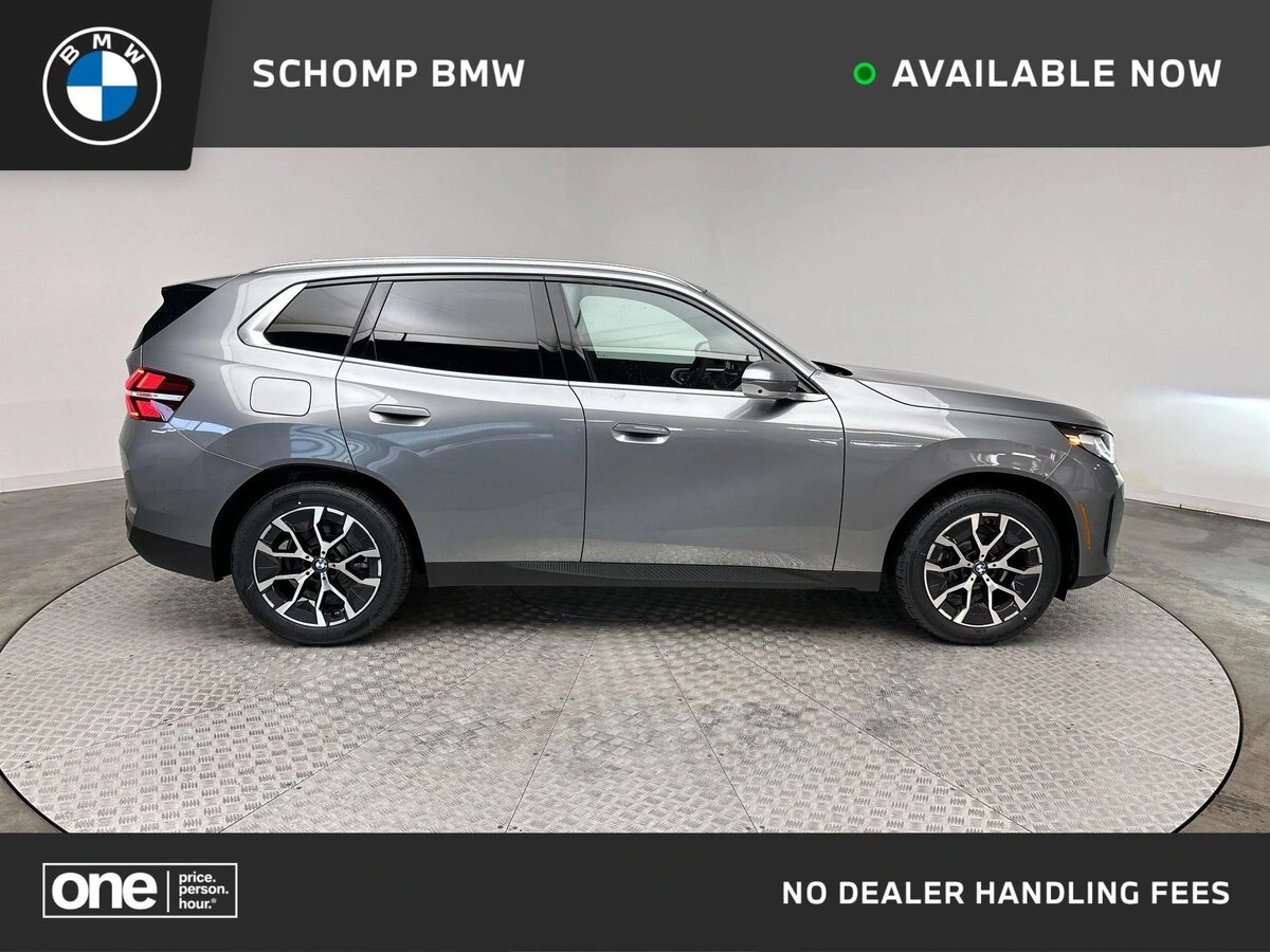 2026 BMW X3 30's photo