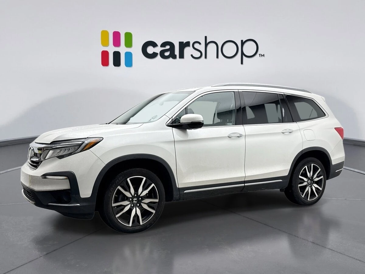 2022 Honda Pilot Touring-7 AWD's photo
