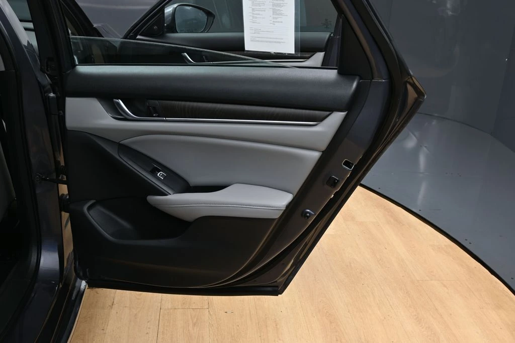 2018 Honda Accord EX-L - Photo 30