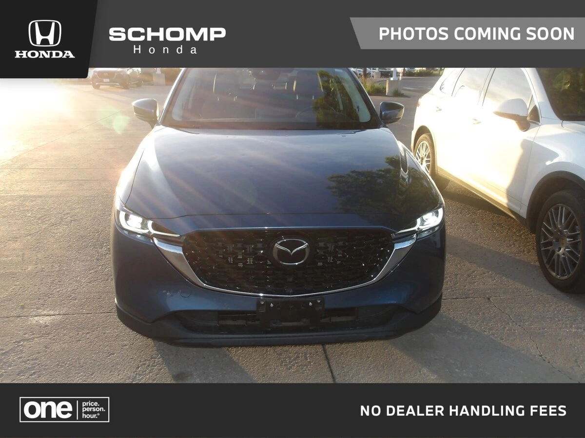 2023 Mazda CX-5 S Premium package Auto AWD's photo