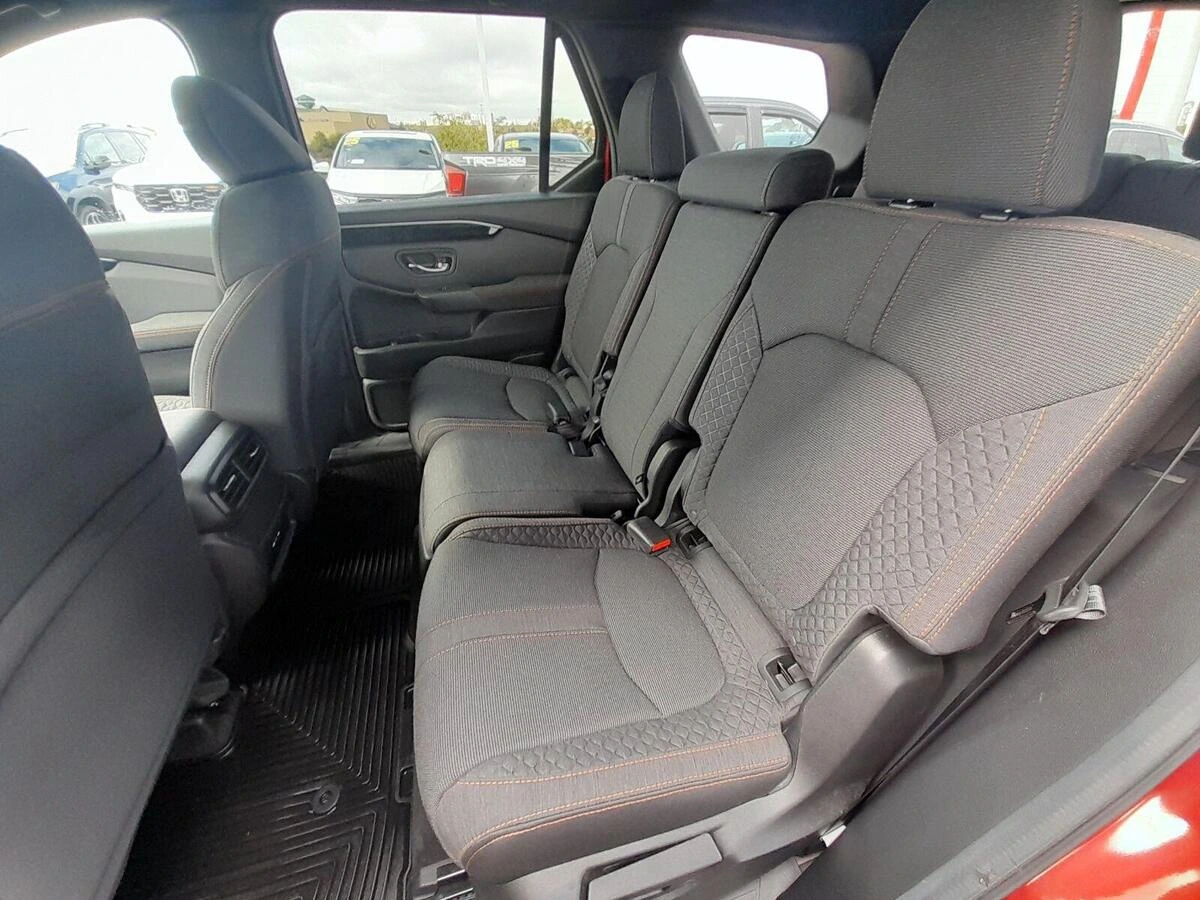 2025 Honda Pilot Sport - Photo 37