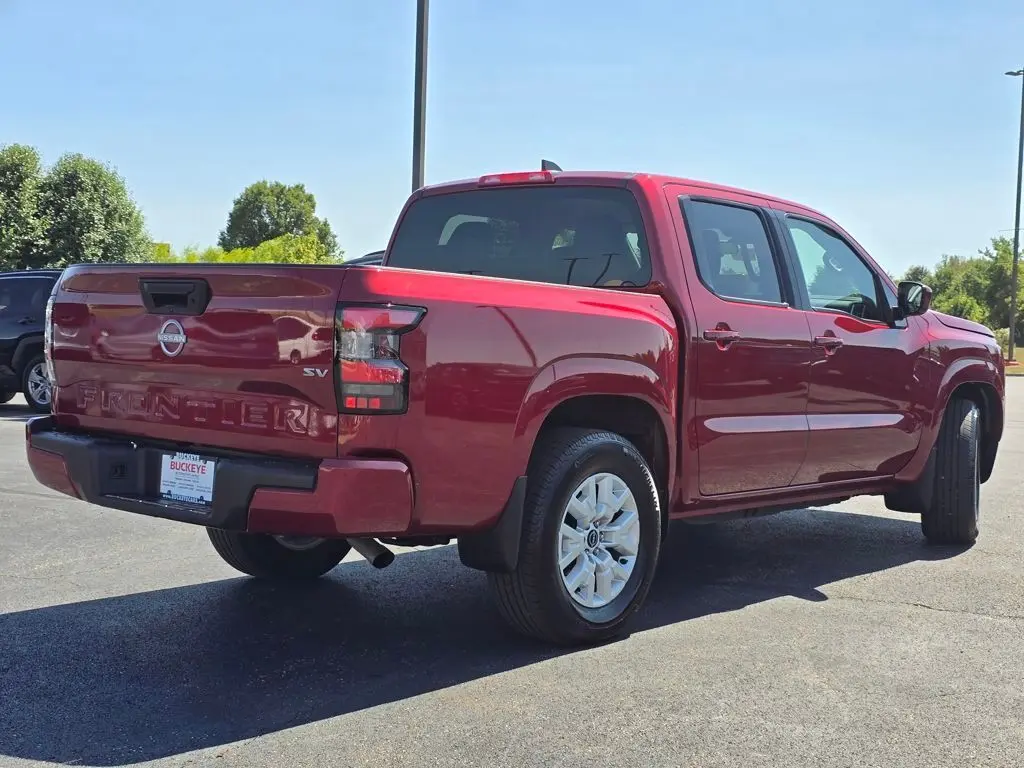 2023 Nissan Frontier SV photo 13