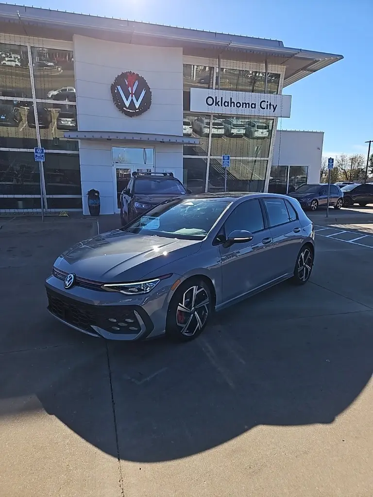 2026 Volkswagen Golf GTI SE's photo