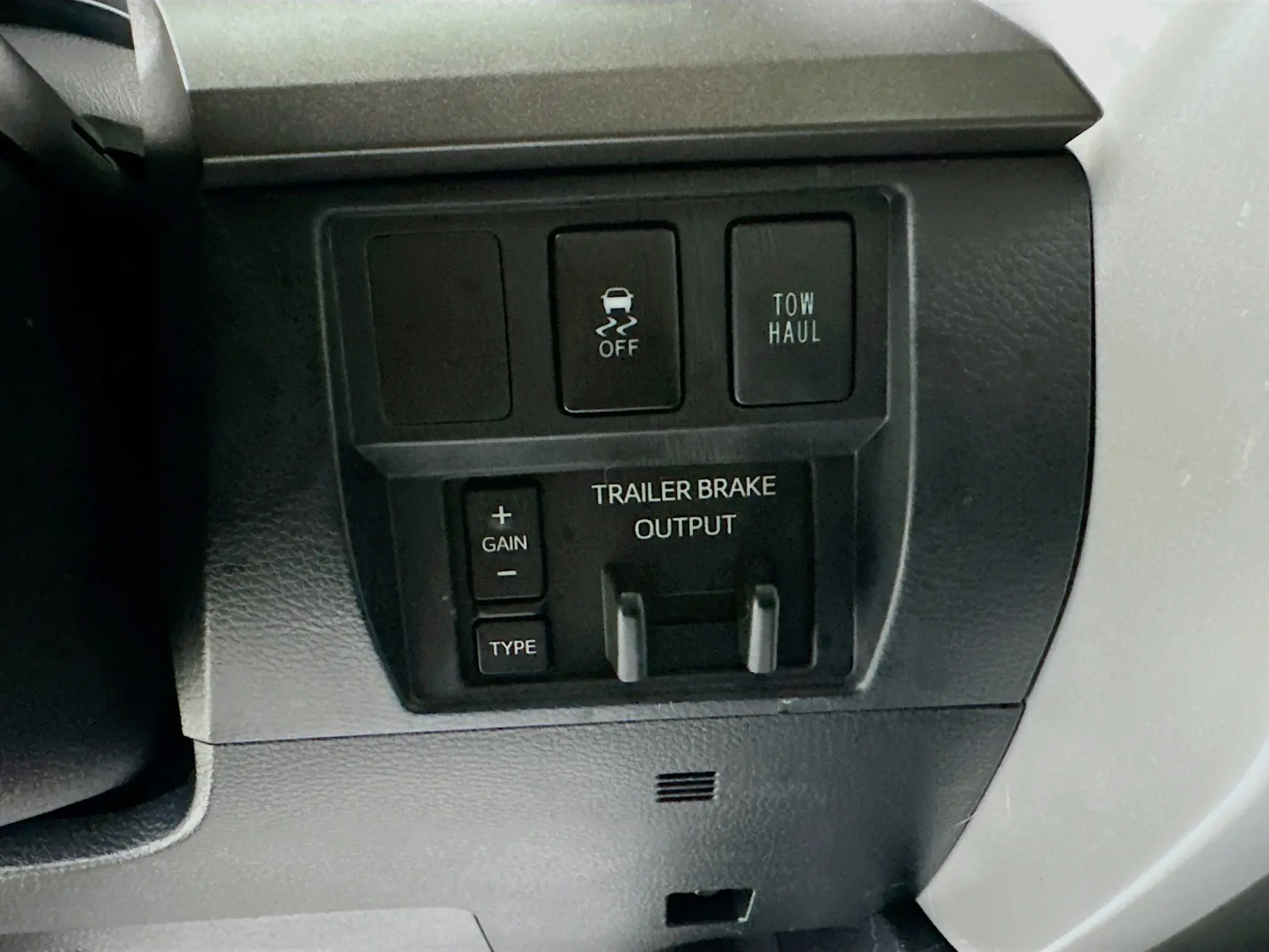 2017 Toyota Tundra SR5 CrewMax photo 25