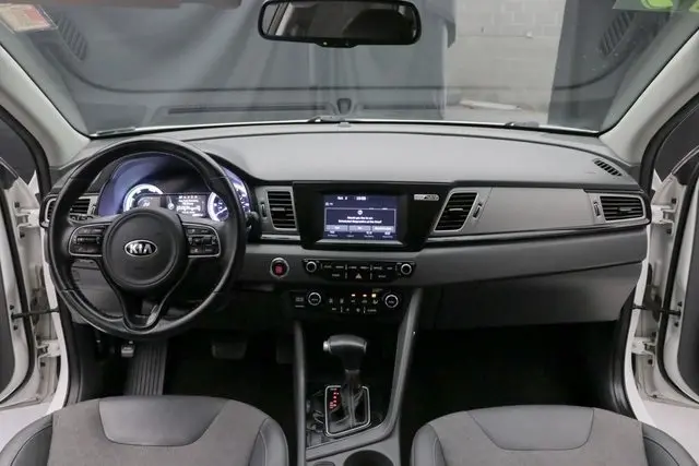 2019 Kia Niro EX Touring S photo 20