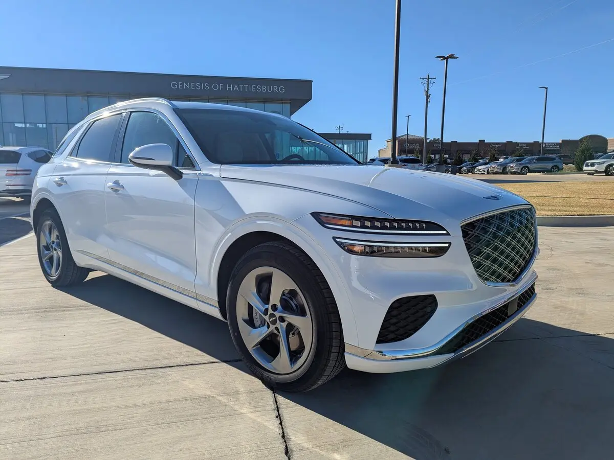 2026 GENESIS GV70 Select's photo