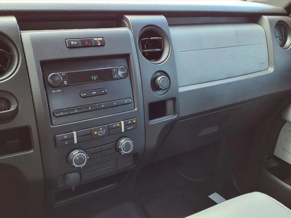 2014 Ford F-150 XL photo 5
