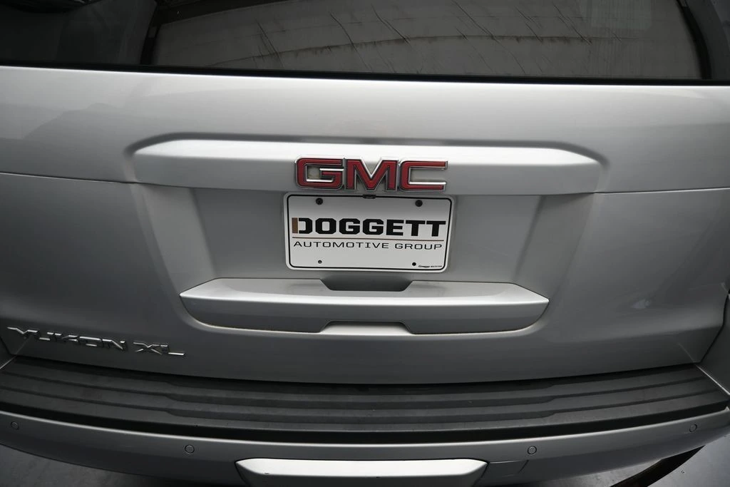 2019 GMC Yukon XL SLT - Photo 16