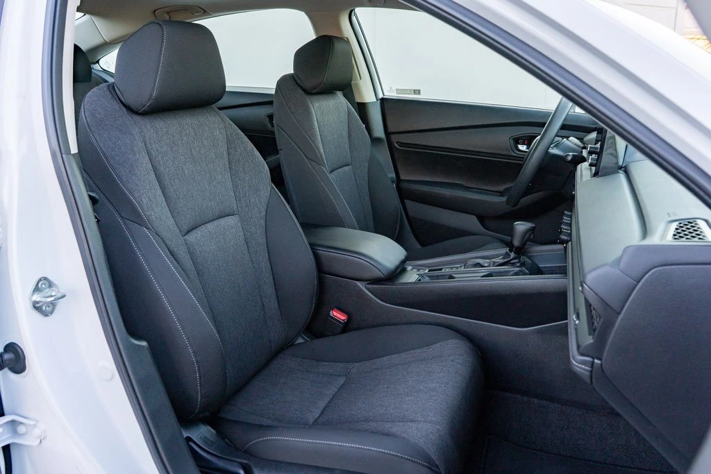 2025 Honda Accord SE - Photo 20
