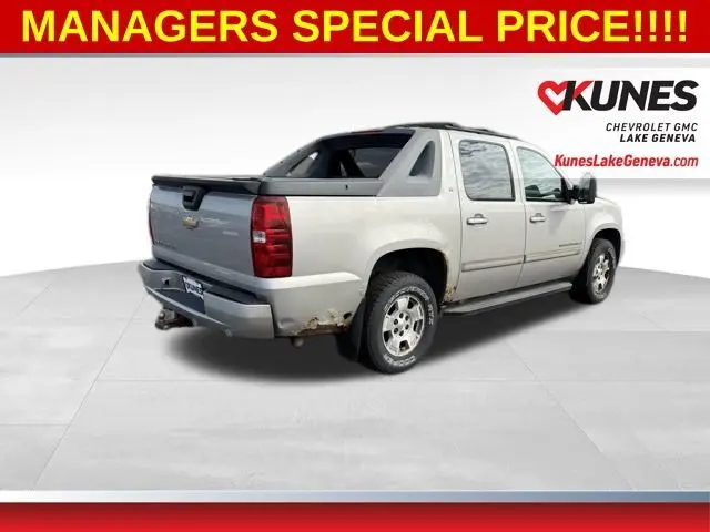 2007 Chevrolet Avalanche LS photo 3