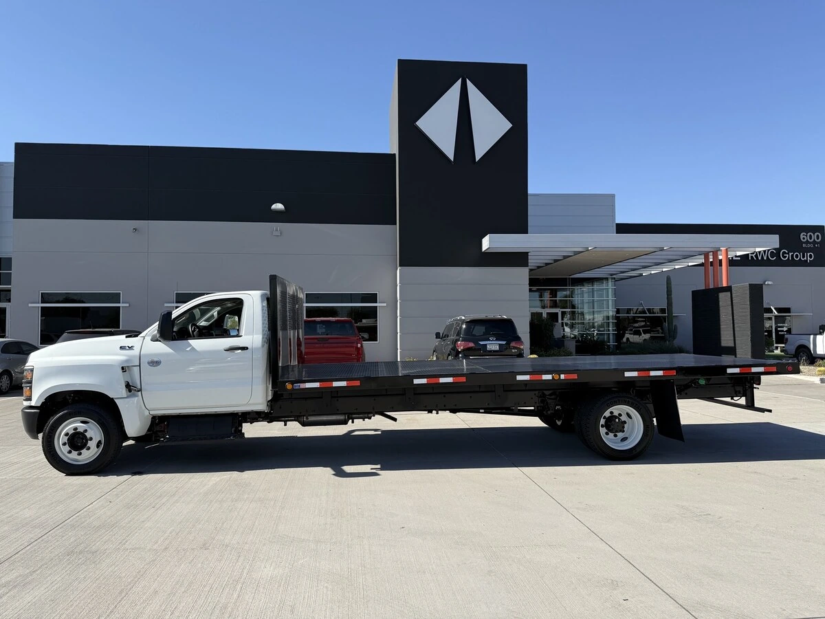 2023 International CV — photo 2