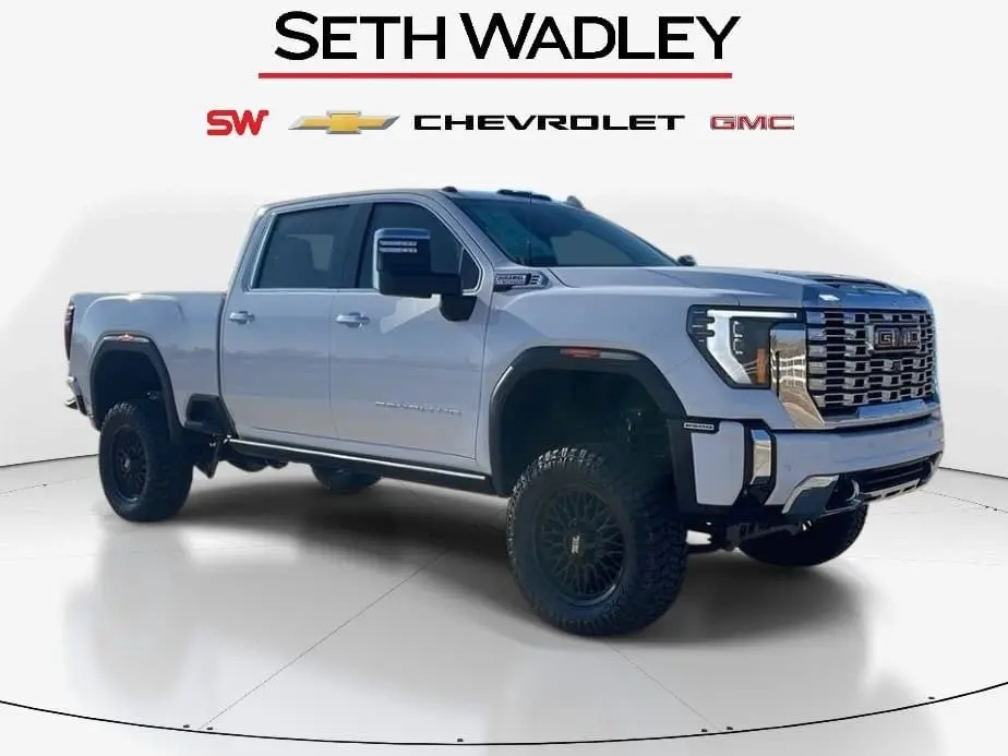 2025 GMC Sierra 2500HD Denali's photo